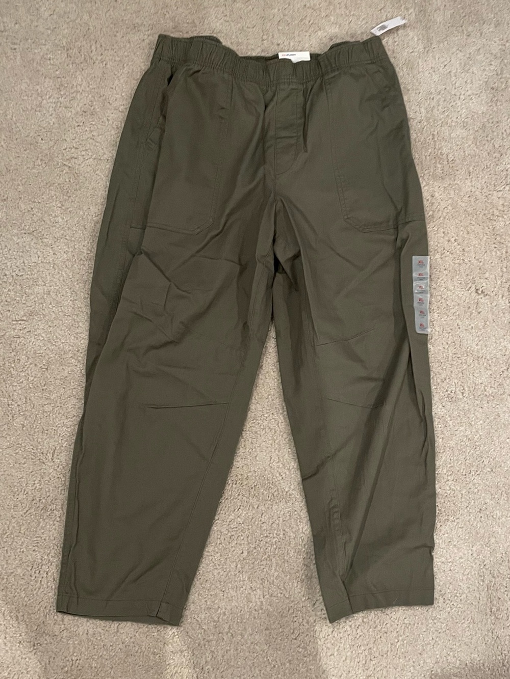 NWOT Old Navy Olive Green Cargo Pants Straight/Barrel Fit